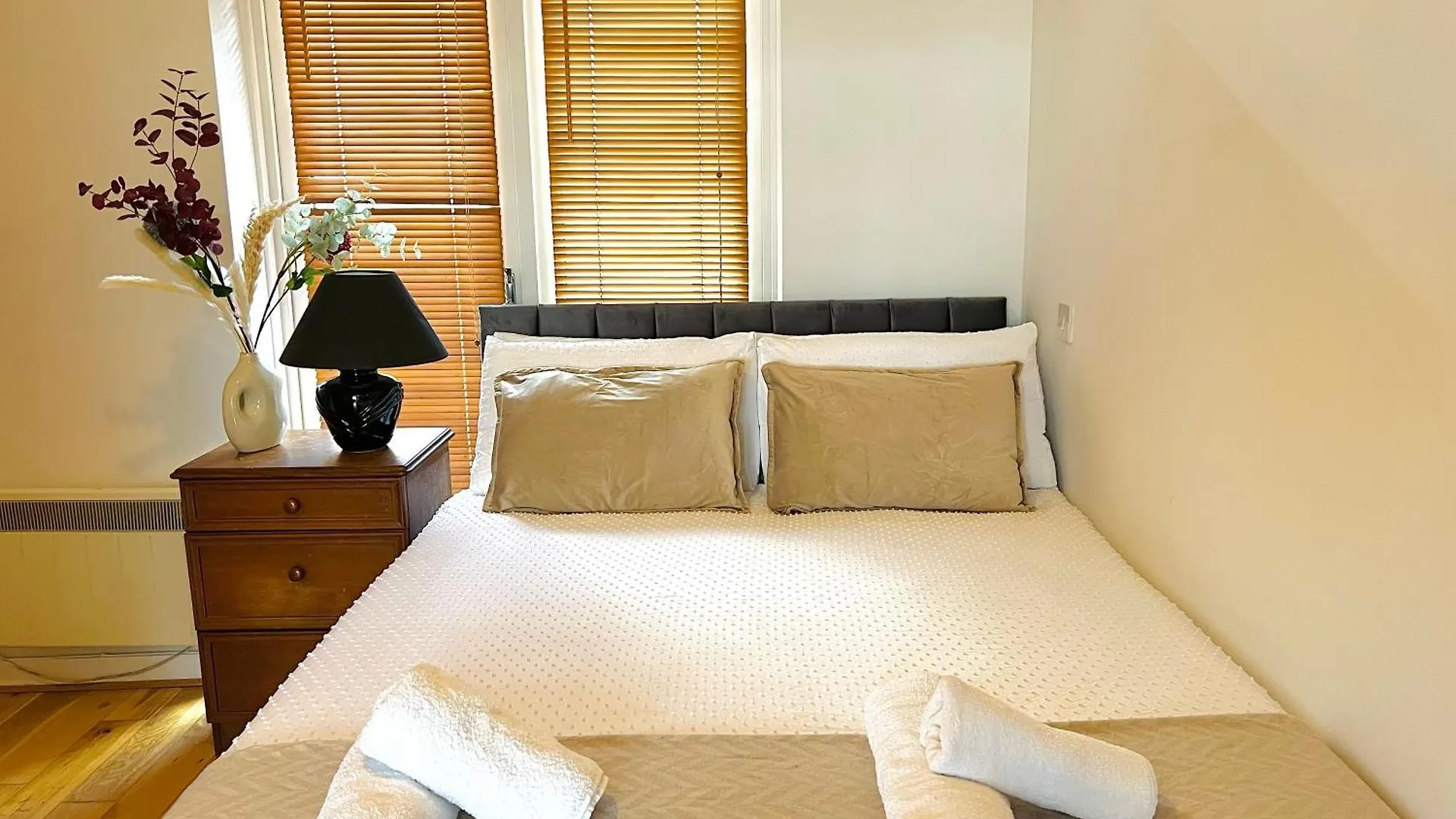 Appartamento Cosy River View Flat At Temple Bar Dublino 0*,